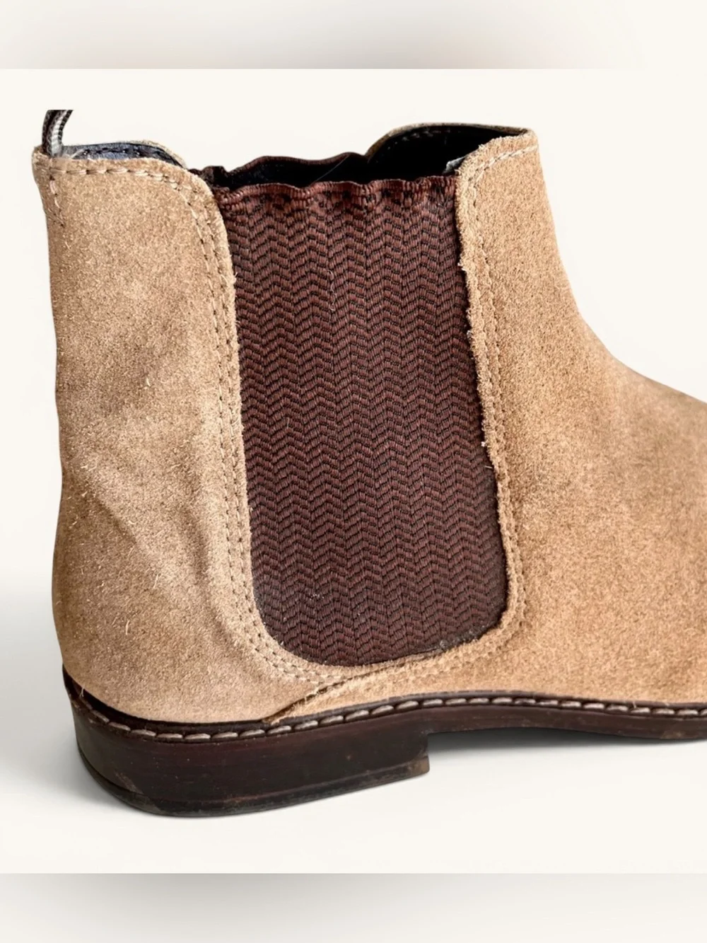 Franco Fortini Tan Suede Chelsea Boots Sleek Design